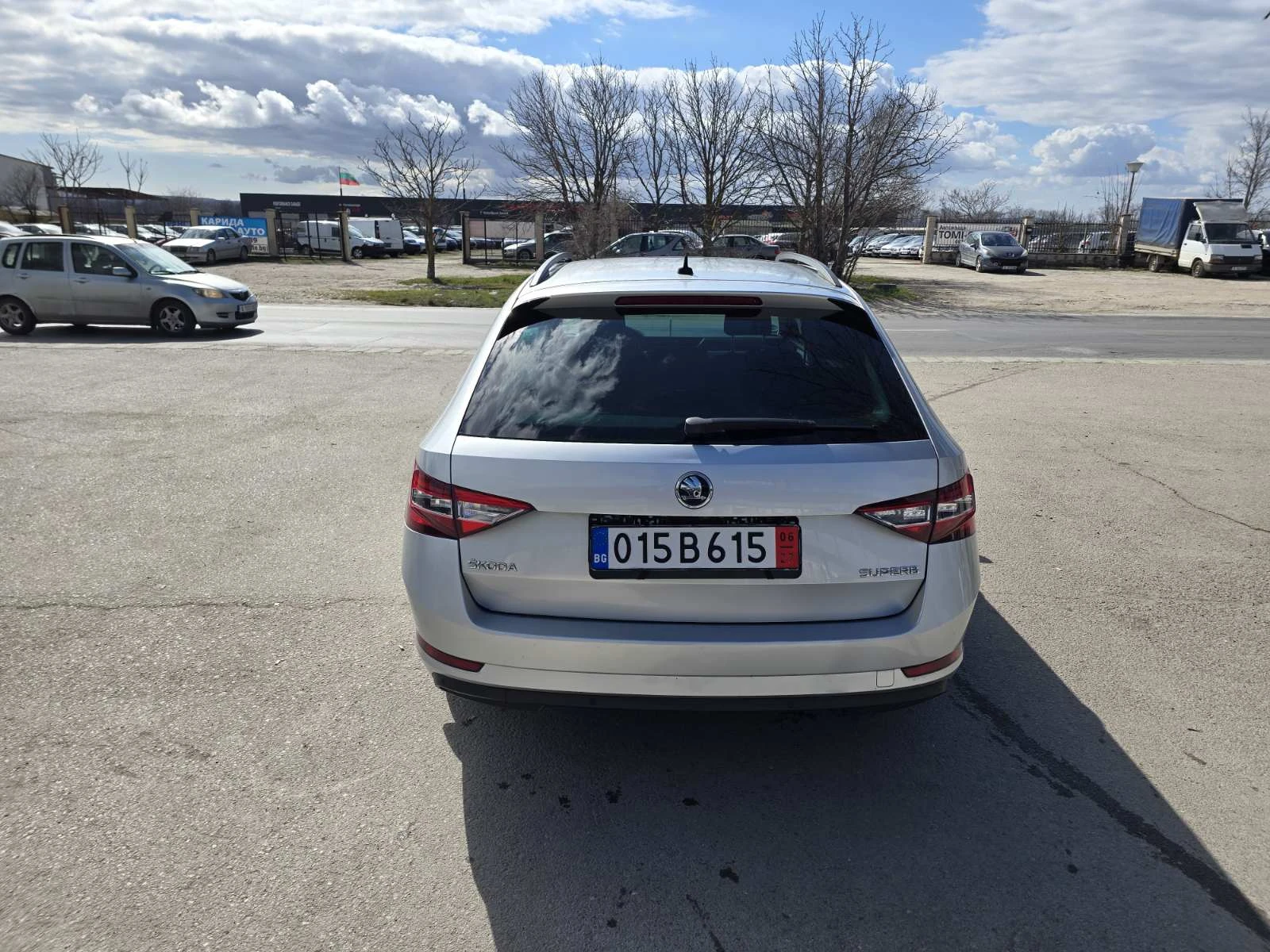 Skoda Superb DISTRONIK/2.0tdi/150hp, снимка 5 - Автомобили и джипове - 53947277