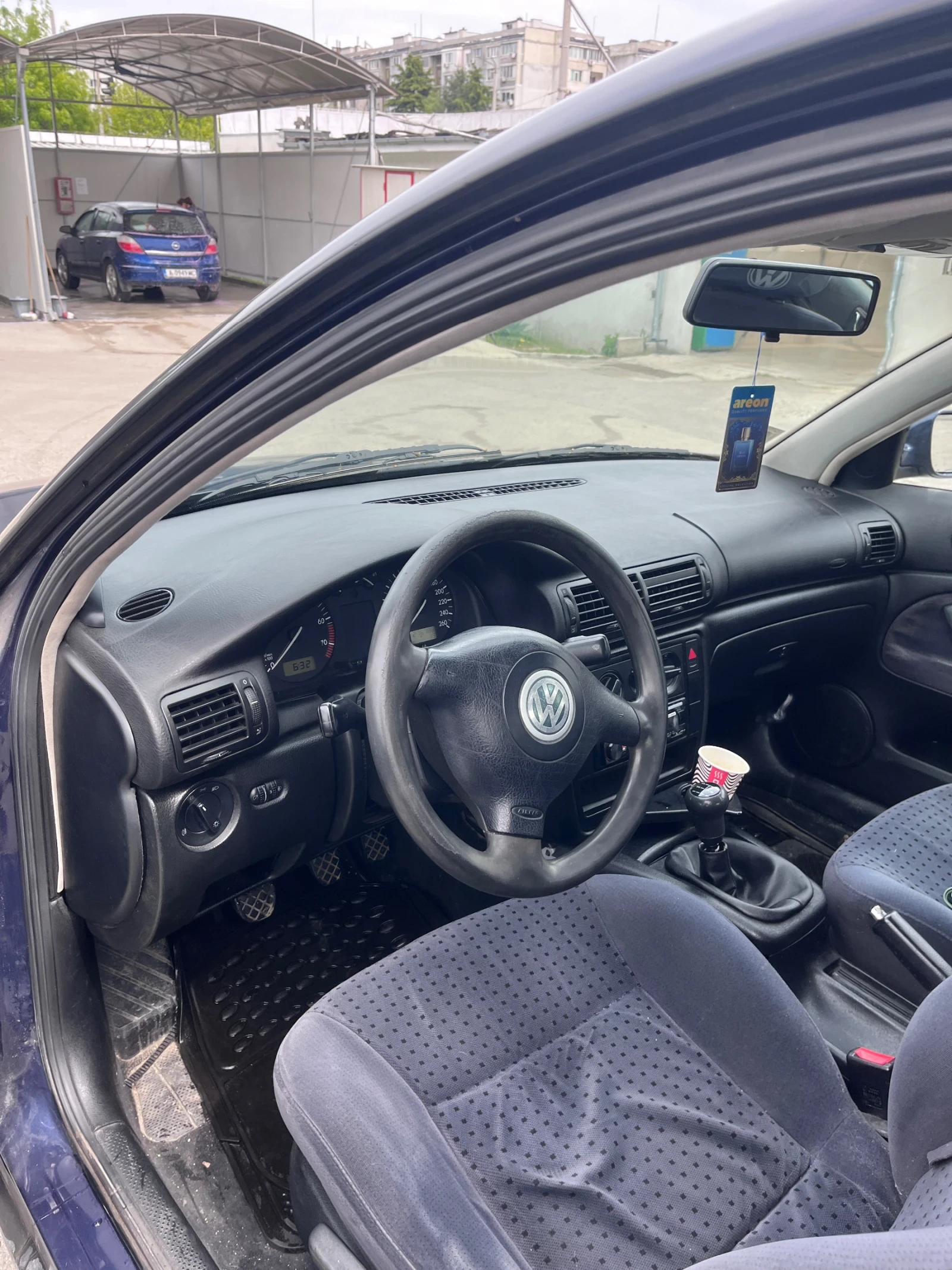 VW Passat Бензин - Газ 1.8, снимка 6 - Автомобили и джипове - 54411913