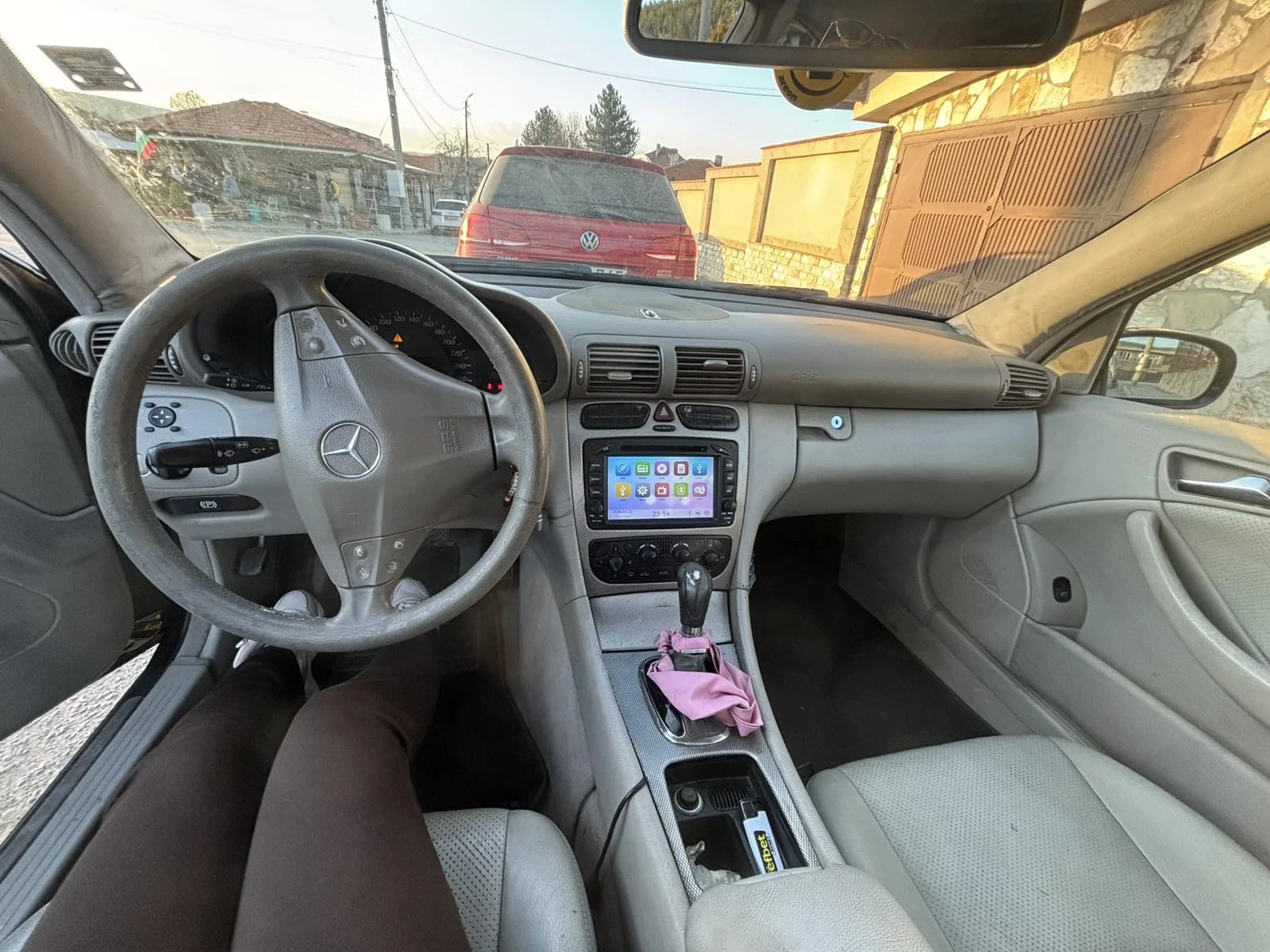 Mercedes-Benz C 220, снимка 5 - Автомобили и джипове - 54628346