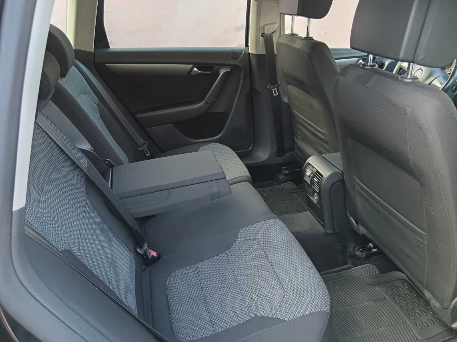 VW Passat B7- метан, снимка 7 - Автомобили и джипове - 54728178