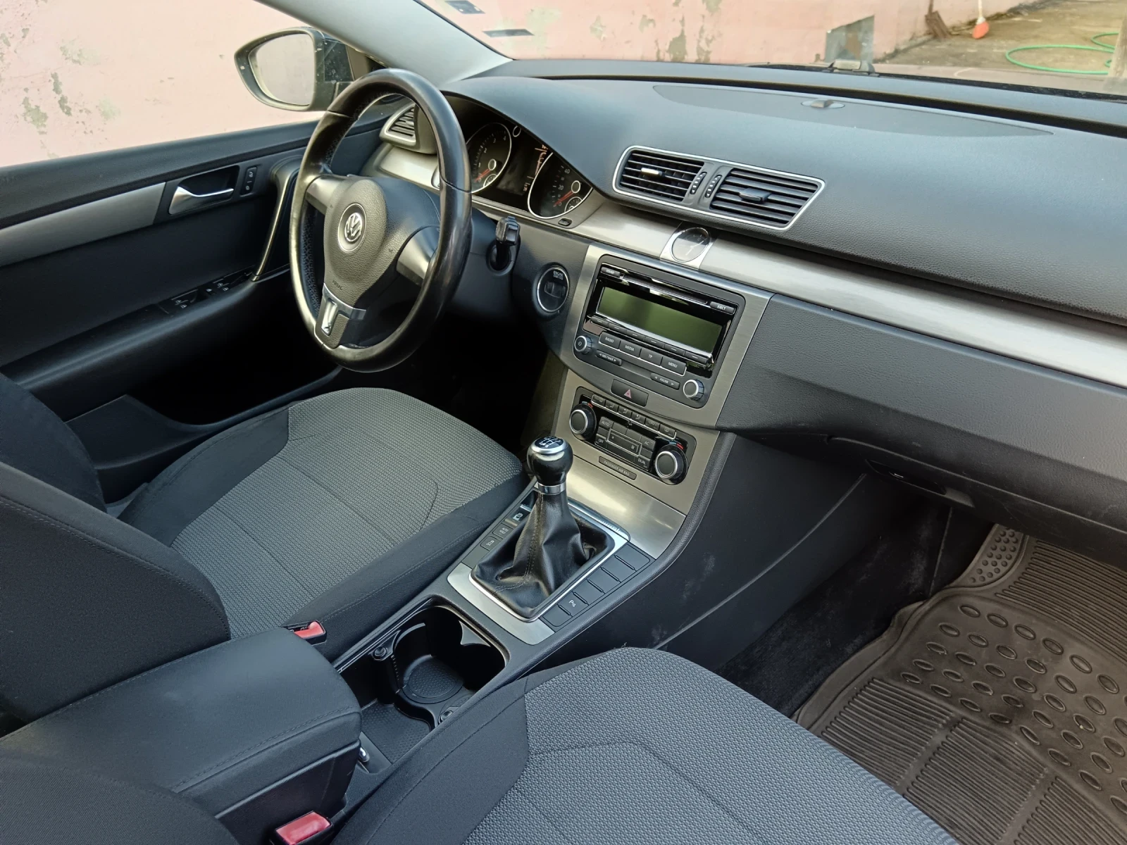 VW Passat B7- метан, снимка 9 - Автомобили и джипове - 54728178