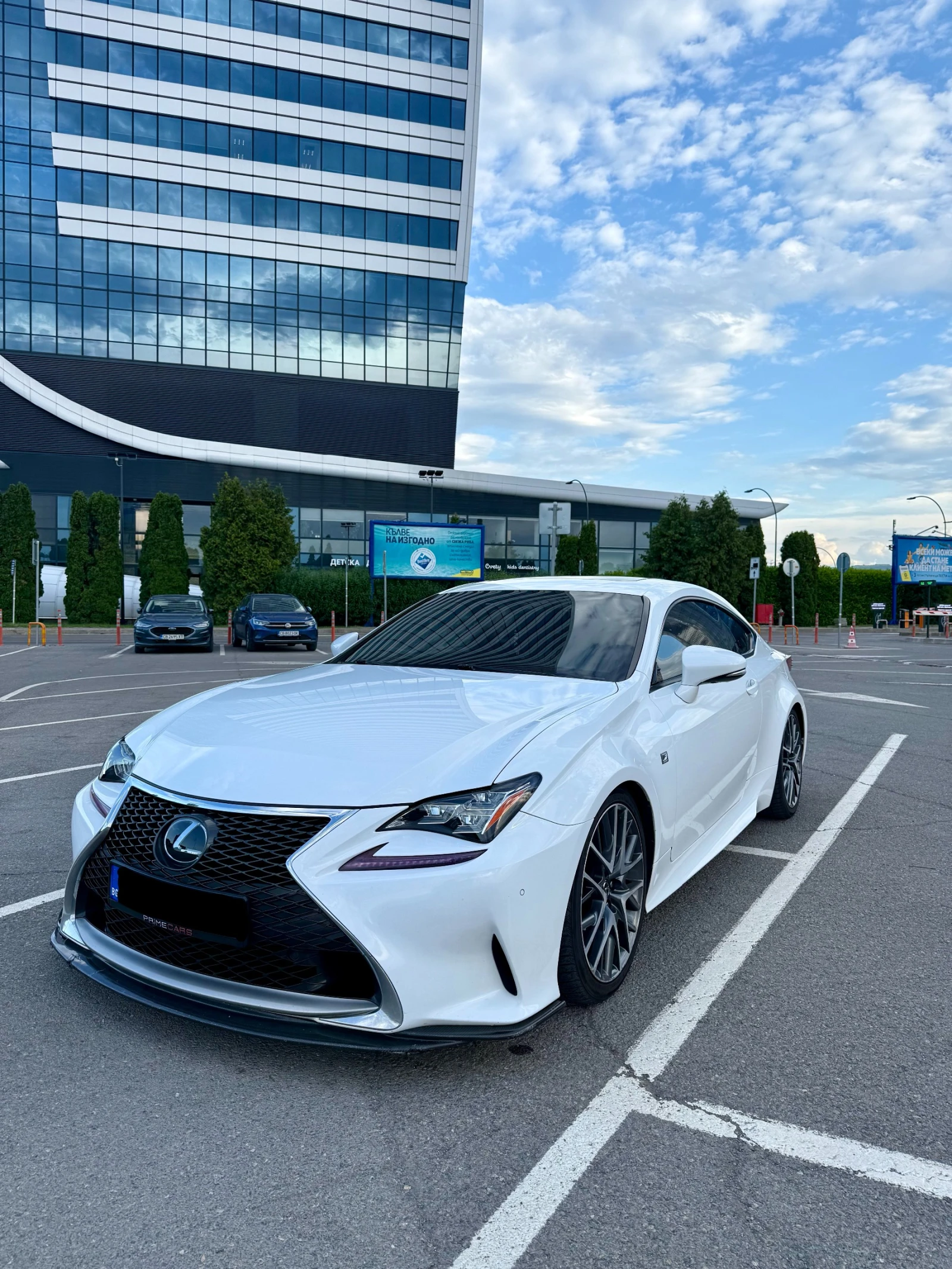 Lexus RC 350 F-Sport AWD, снимка 2 - Автомобили и джипове - 54836636