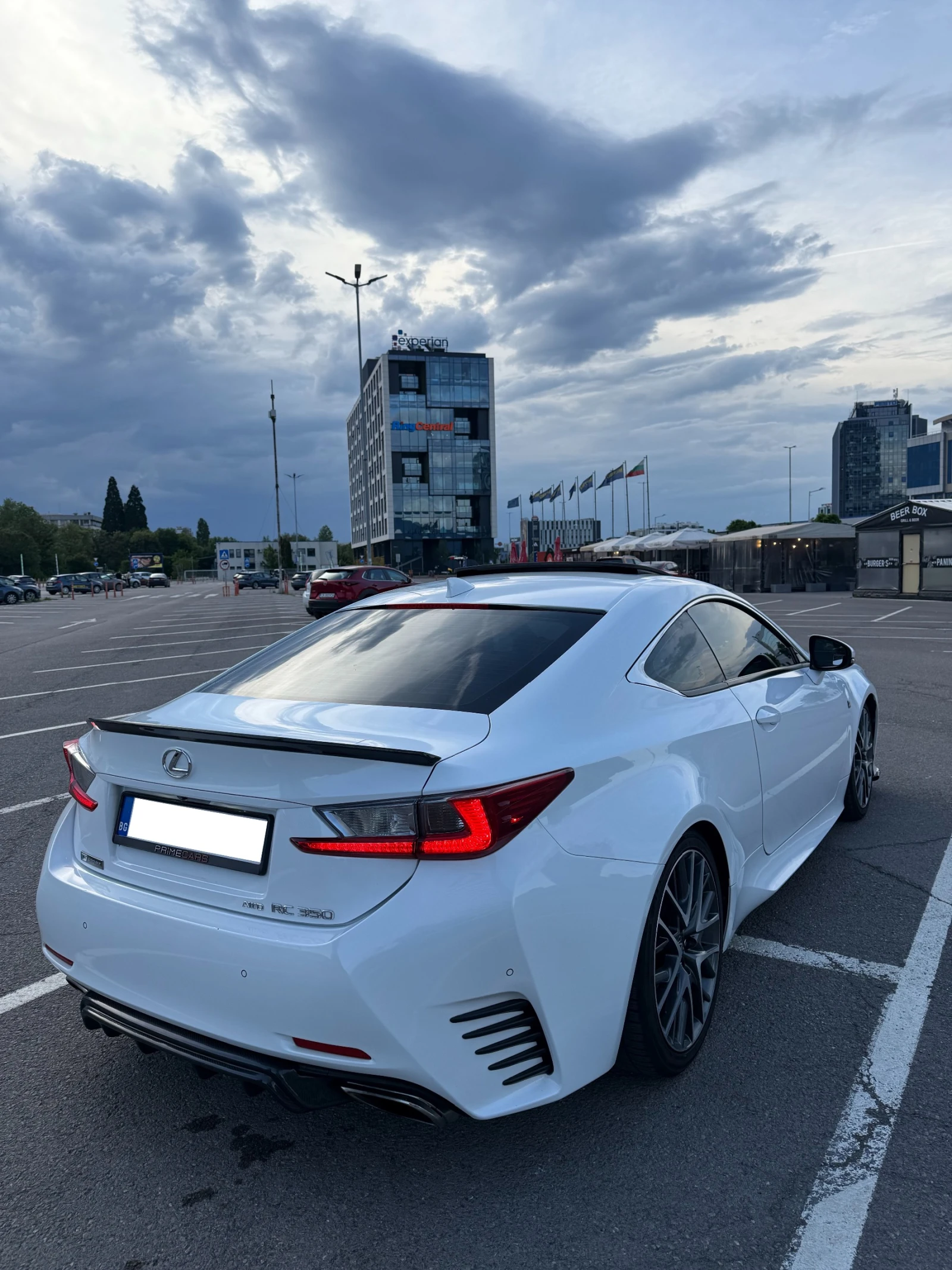 Lexus RC 350 F-Sport AWD, снимка 10 - Автомобили и джипове - 54836636