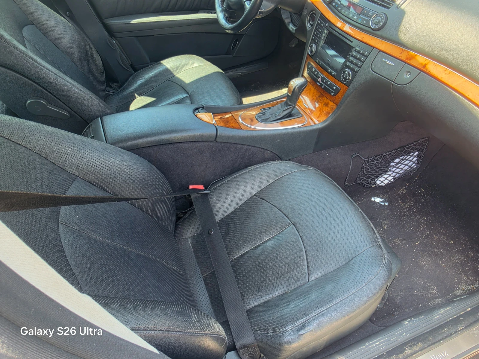Mercedes-Benz E 320, снимка 11 - Автомобили и джипове - 54839429