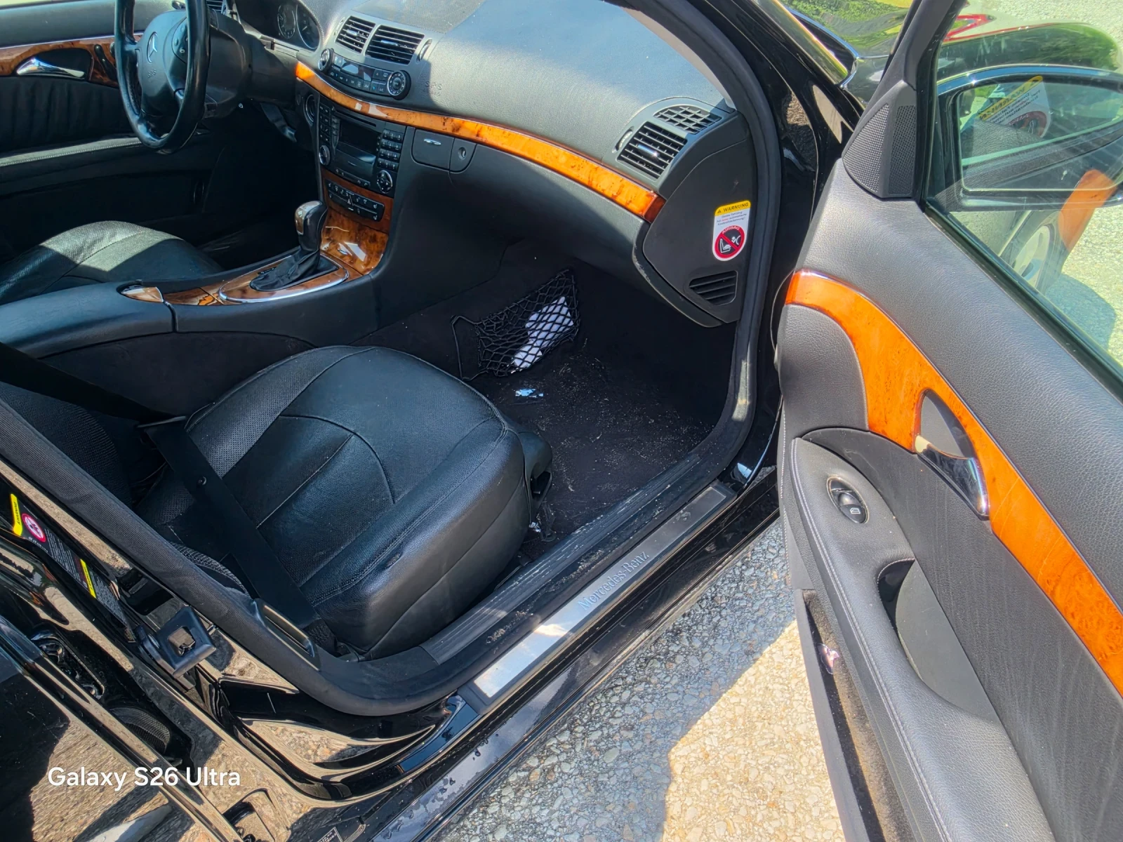 Mercedes-Benz E 320, снимка 12 - Автомобили и джипове - 54839429