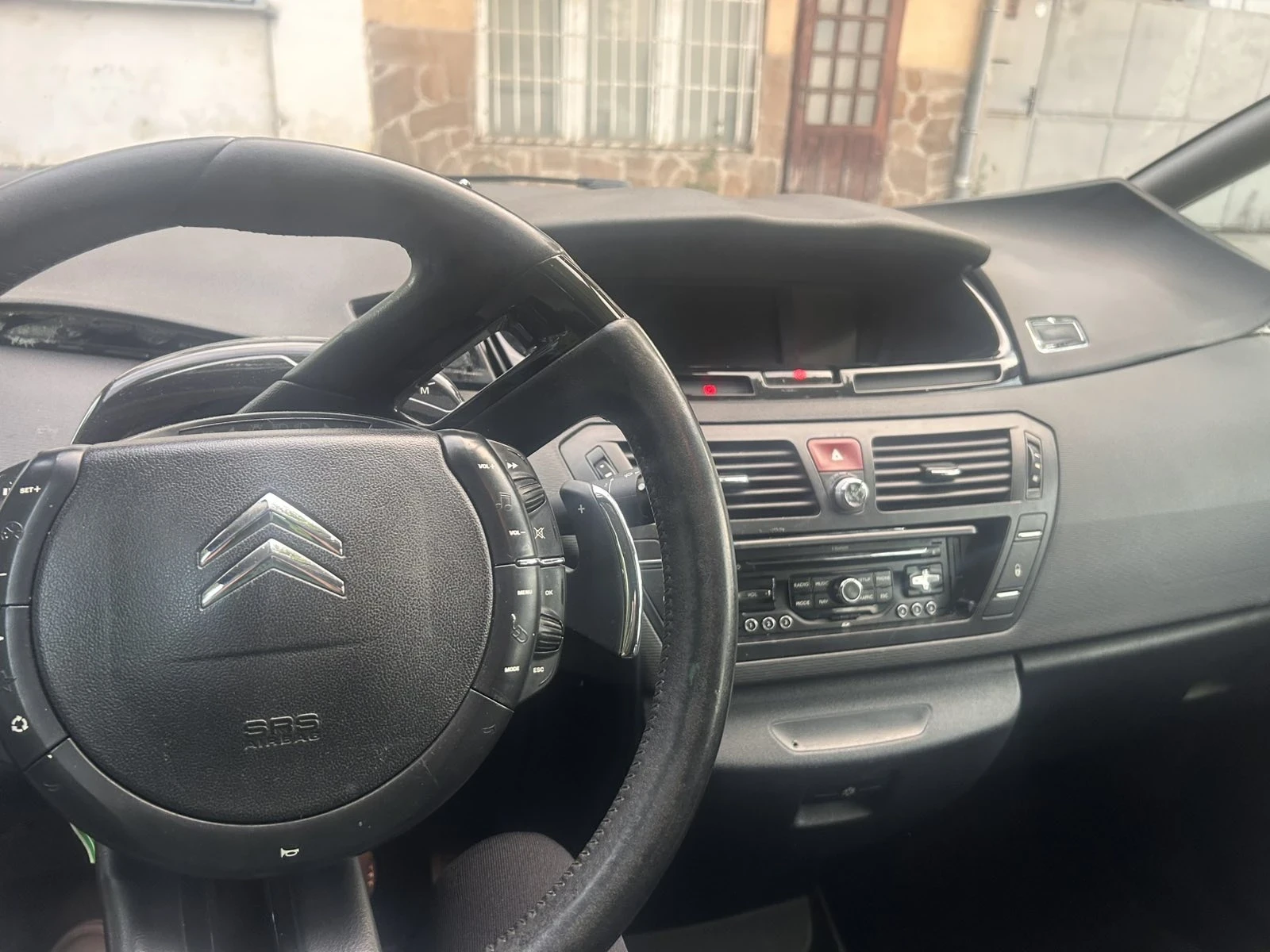 Citroen Grand C4 Picasso, снимка 9 - Автомобили и джипове - 55011253