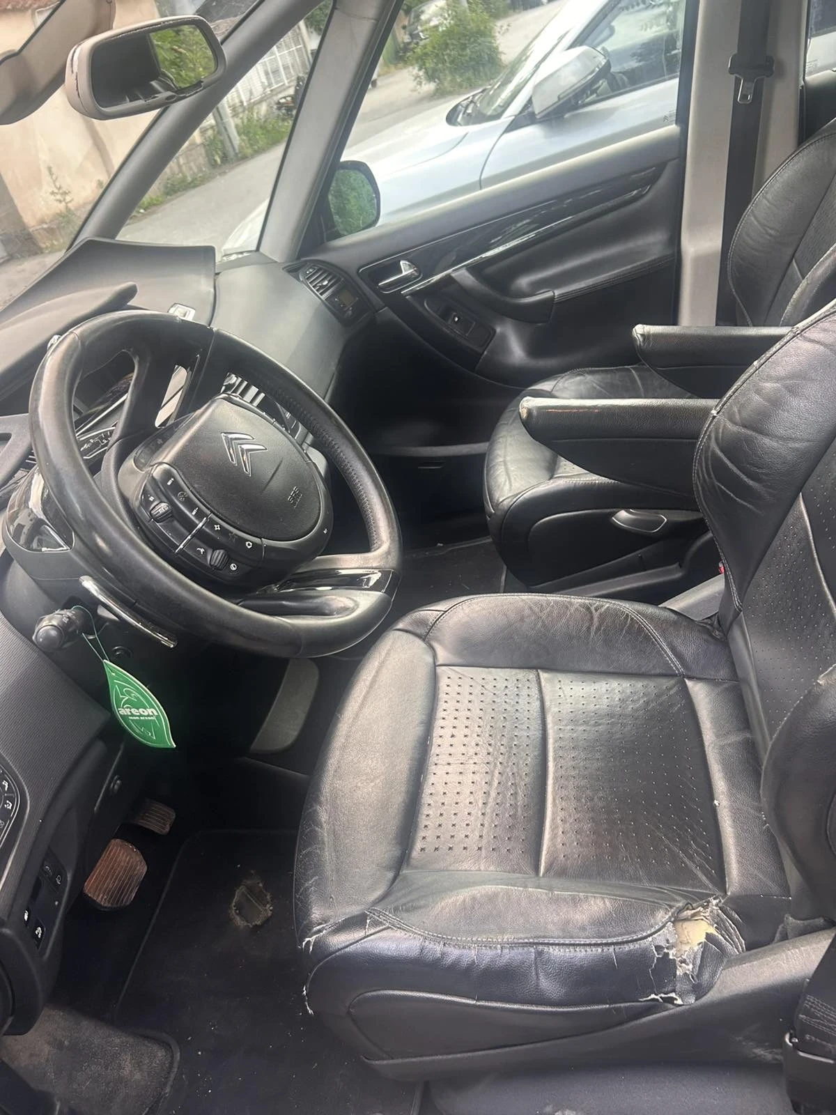 Citroen Grand C4 Picasso, снимка 11 - Автомобили и джипове - 55011253