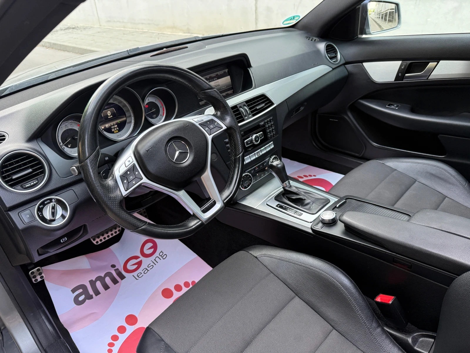 Mercedes-Benz C 220 CDI Coupe, снимка 11 - Автомобили и джипове - 55132100