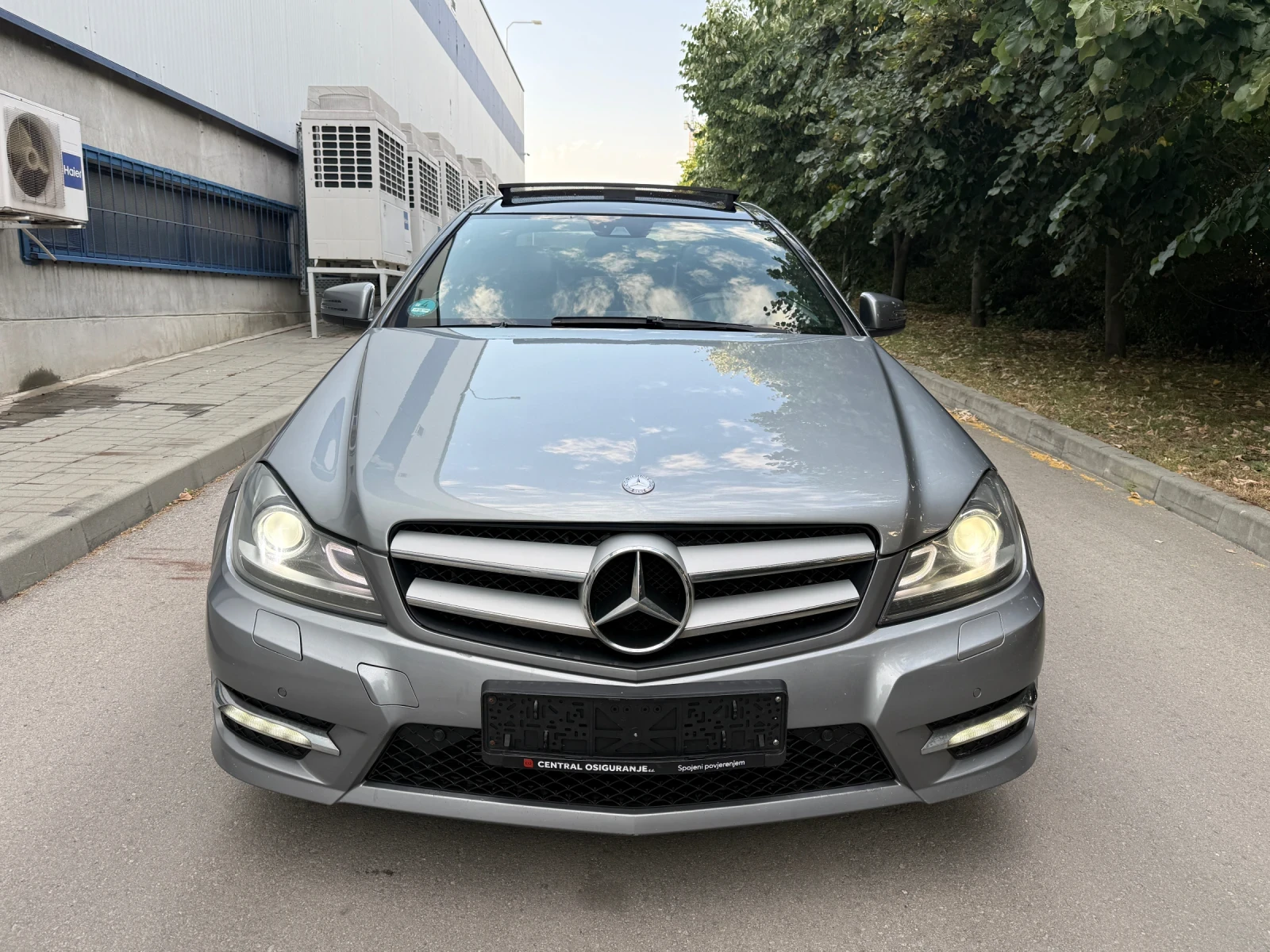 Mercedes-Benz C 220 CDI Coupe, снимка 2 - Автомобили и джипове - 55132100
