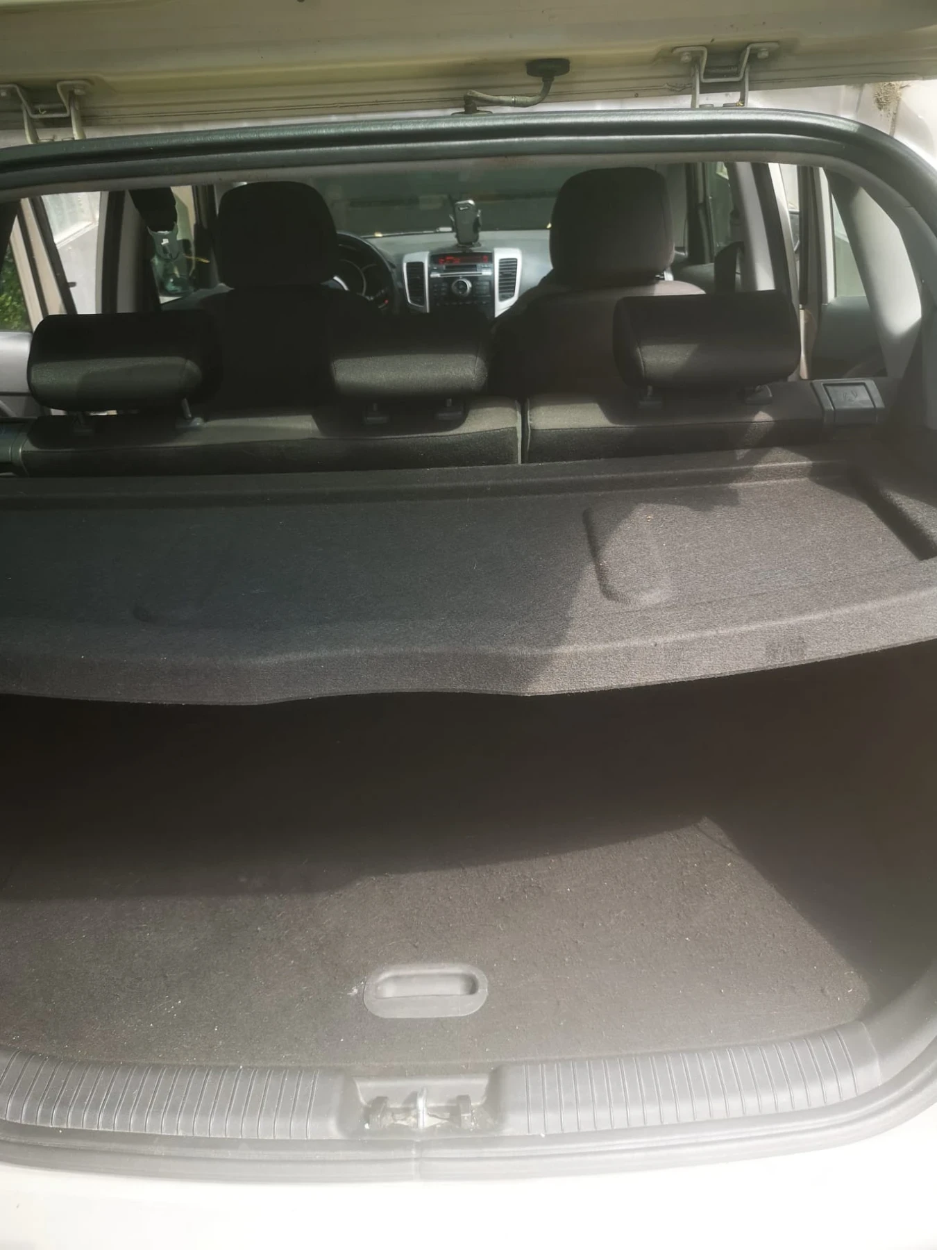 Kia Venga Отлично състояние!, снимка 9 - Автомобили и джипове - 55165814