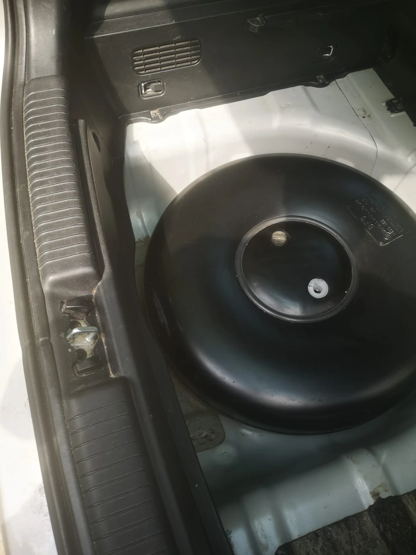 Kia Venga Отлично състояние!, снимка 11 - Автомобили и джипове - 55165814