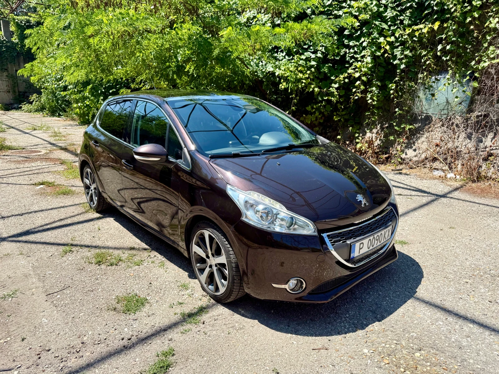 Peugeot 208 GT 1.6 eHDI, снимка 5 - Автомобили и джипове - 55221749