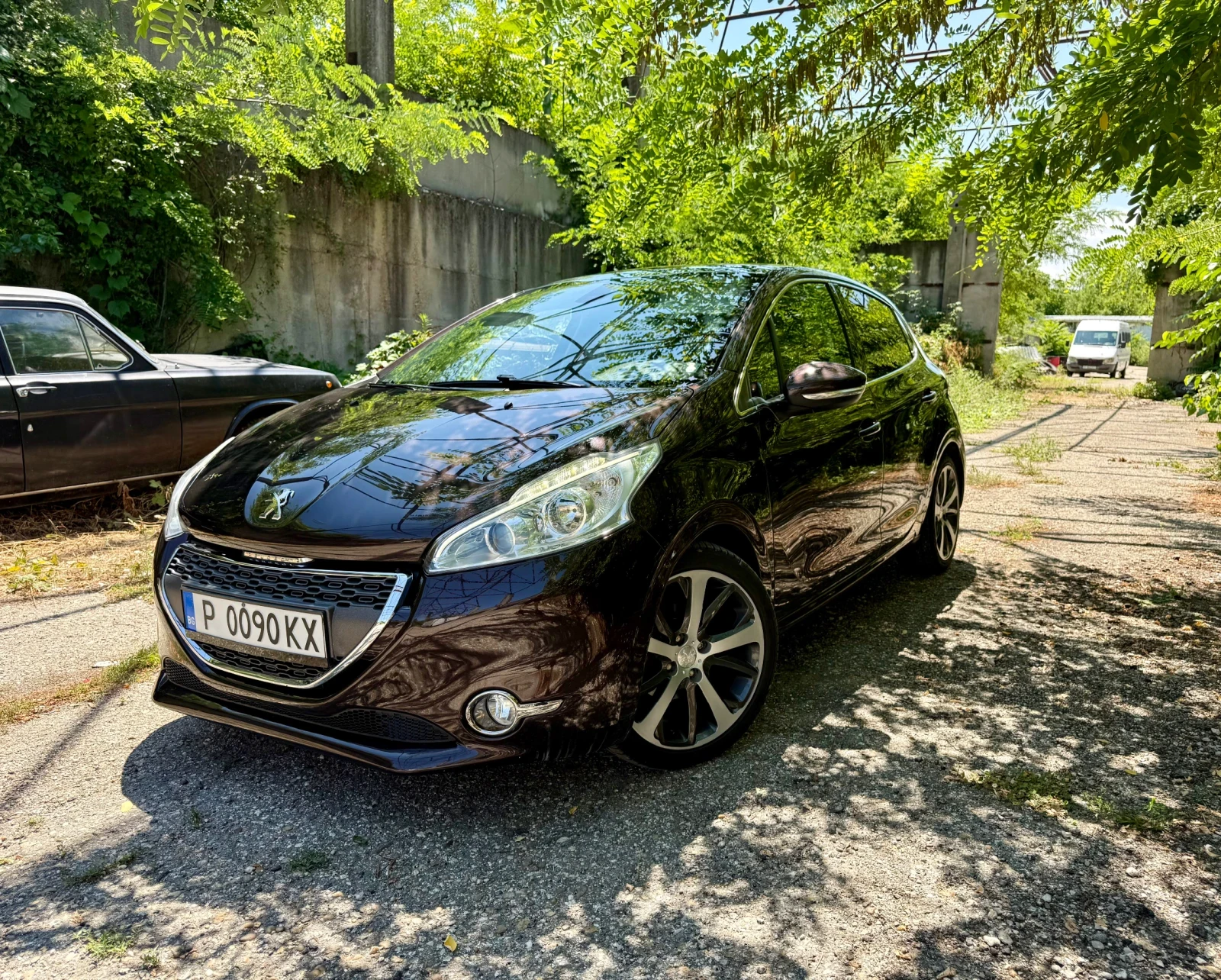 Peugeot 208 GT 1.6 eHDI, снимка 6 - Автомобили и джипове - 55221749