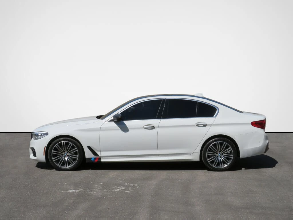 BMW 530 i xDrive M SPORT* HARMAN KARDON* ХЕДЪП* ПАНОРАМА* , снимка 8 - Автомобили и джипове - 55434247
