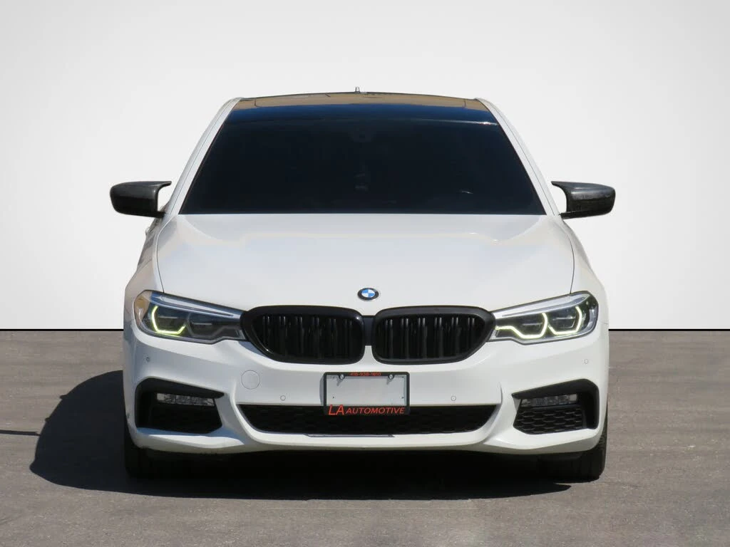 BMW 530 i xDrive M SPORT* HARMAN KARDON* ХЕДЪП* ПАНОРАМА* , снимка 2 - Автомобили и джипове - 55434247