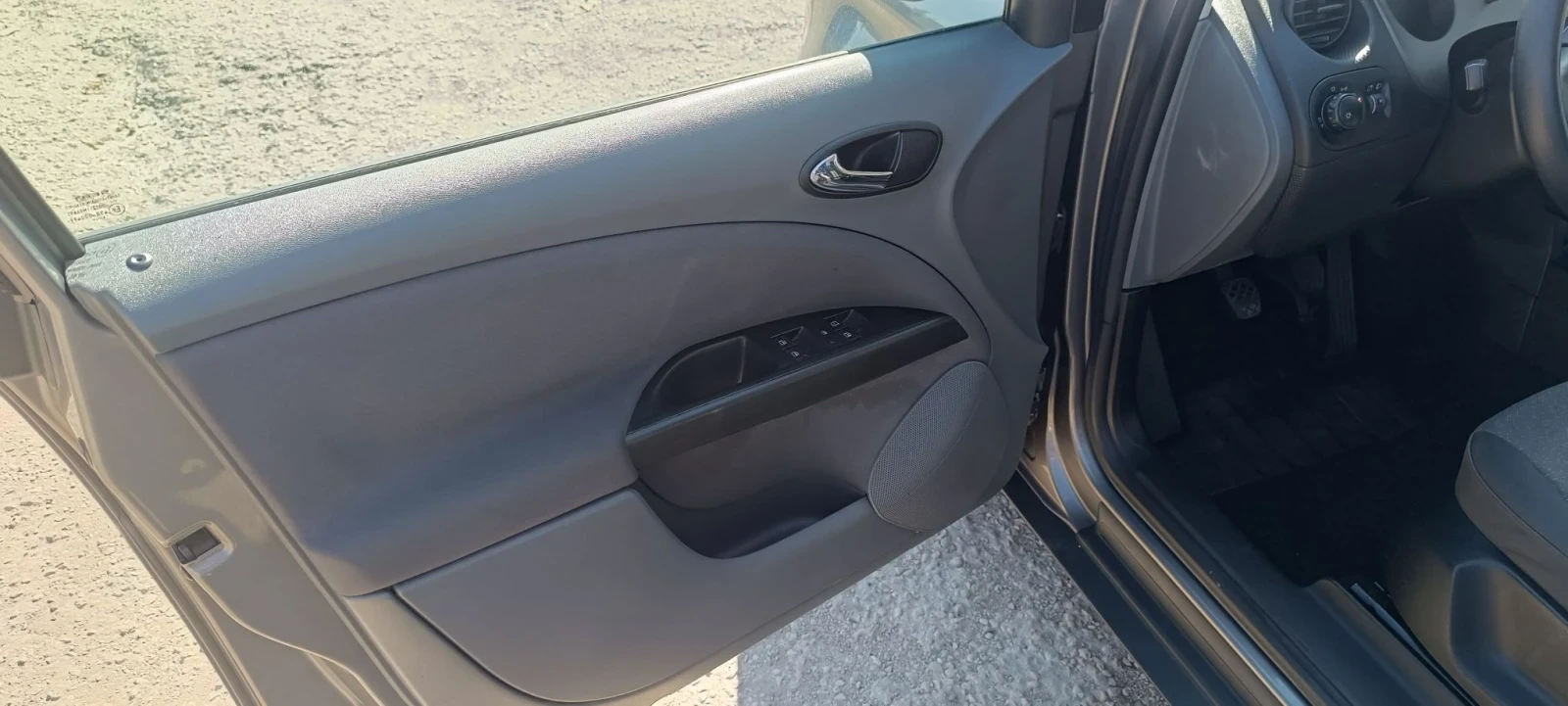 Seat Altea, снимка 8 - Автомобили и джипове - 56647974