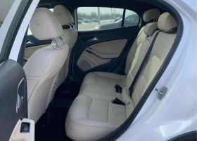 Mercedes-Benz GLA 250 4MATIC SUV/CARFAX/ПАНОРАМА/ПОДГРЕВИ, снимка 11