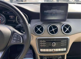 Mercedes-Benz GLA 250 4MATIC SUV/CARFAX/ПАНОРАМА/ПОДГРЕВИ, снимка 12