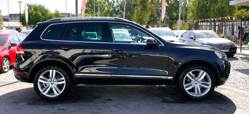 VW Touareg 3.0D 204HP ПАНОРАМА LED, снимка 4 - Автомобили и джипове - 47038281