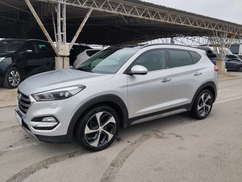 Hyundai Tucson 1.7CRDI Navi Камера Кожа, снимка 3 - Автомобили и джипове - 49526058