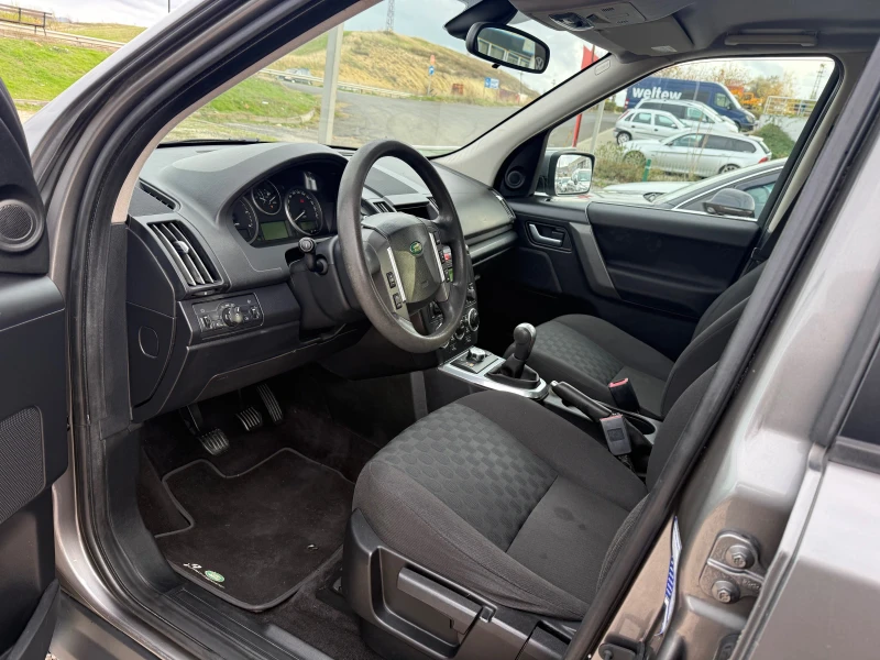 Land Rover Freelander 2.2TD4, 4x4, снимка 8 - Автомобили и джипове - 52550376