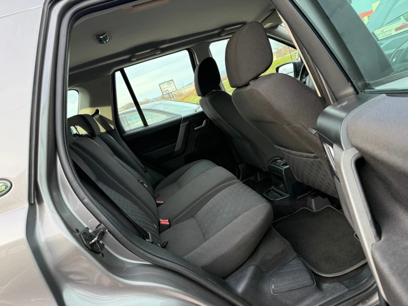 Land Rover Freelander 2.2TD4, 4x4, снимка 13 - Автомобили и джипове - 52550376