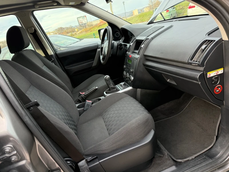 Land Rover Freelander 2.2TD4, 4x4, снимка 10 - Автомобили и джипове - 52550376