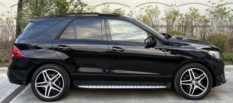 Mercedes-Benz GLE 350d 4Matic AMG Line, снимка 5 - Автомобили и джипове - 52705408