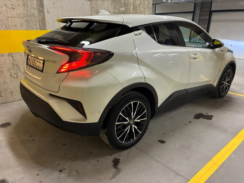 Toyota C-HR Classy от БГ реални 49 000 км, снимка 2 - Автомобили и джипове - 52857199
