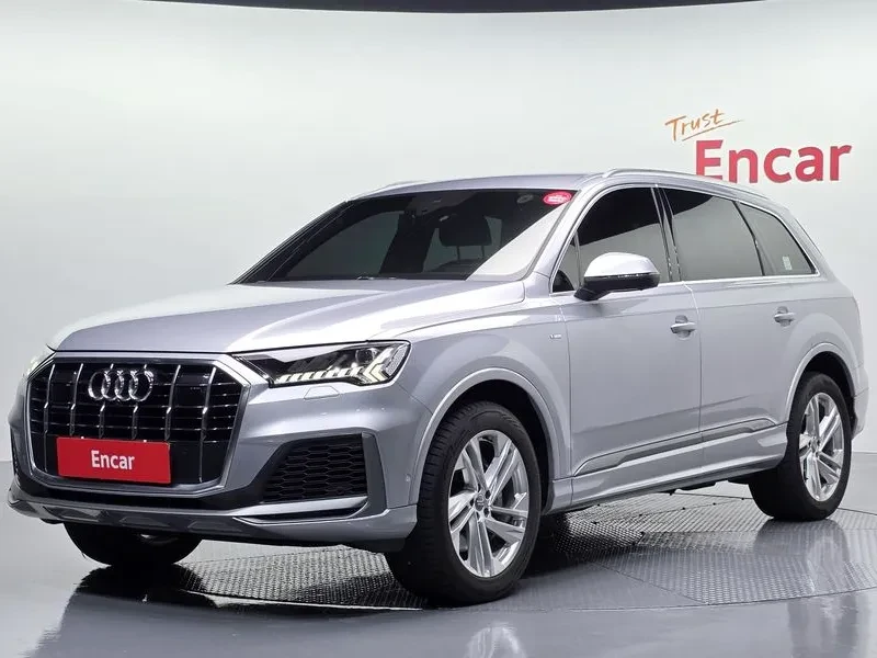 Audi Q7 45 TDI Quattro/ PANO/ 360/ HEAD UP/ DIST/ ОБДУХВАН