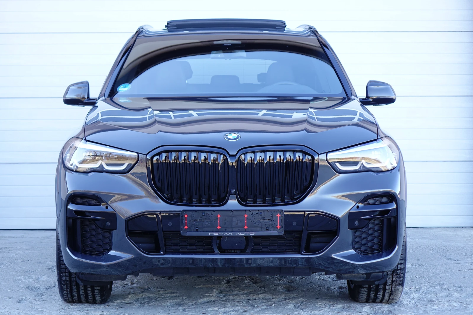 BMW X5 M-PAKET* xDRIVE* LED* SKY LOUNGE*  - изображение 2