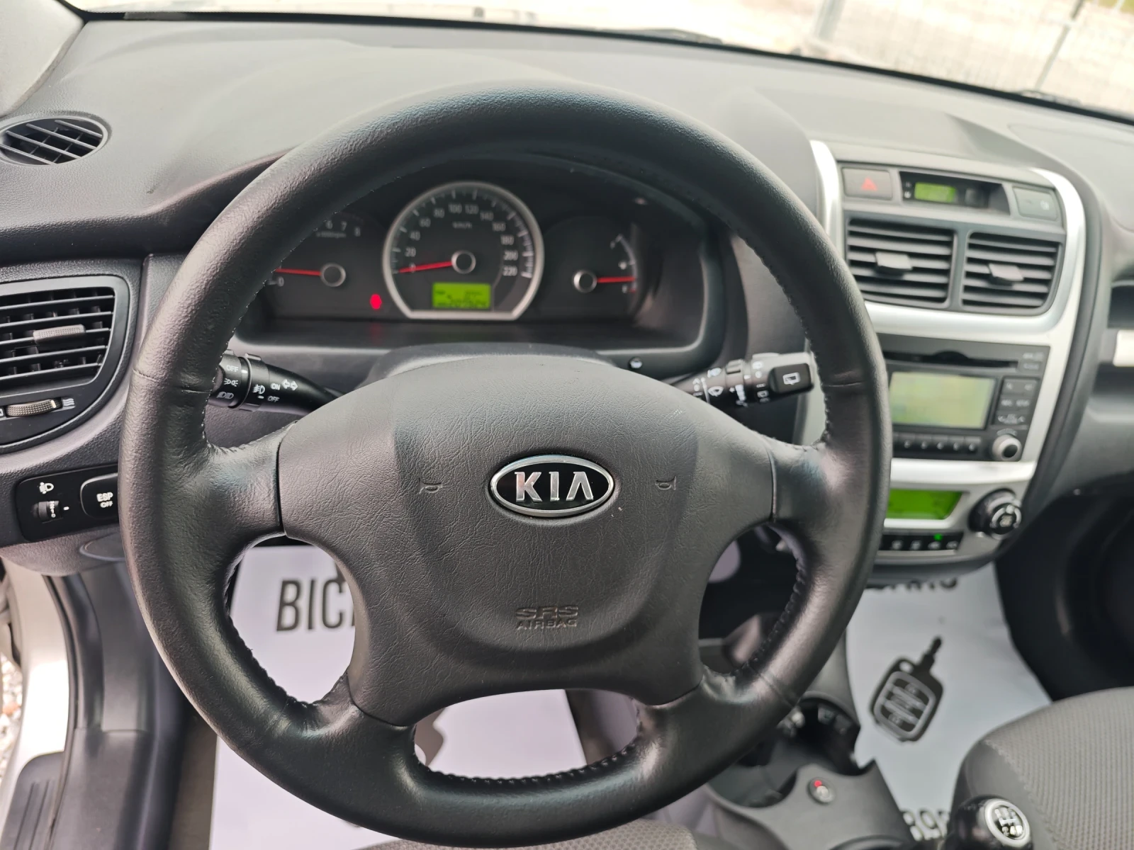 Kia Sportage 2.0i GAZ 4x4 - изображение 7