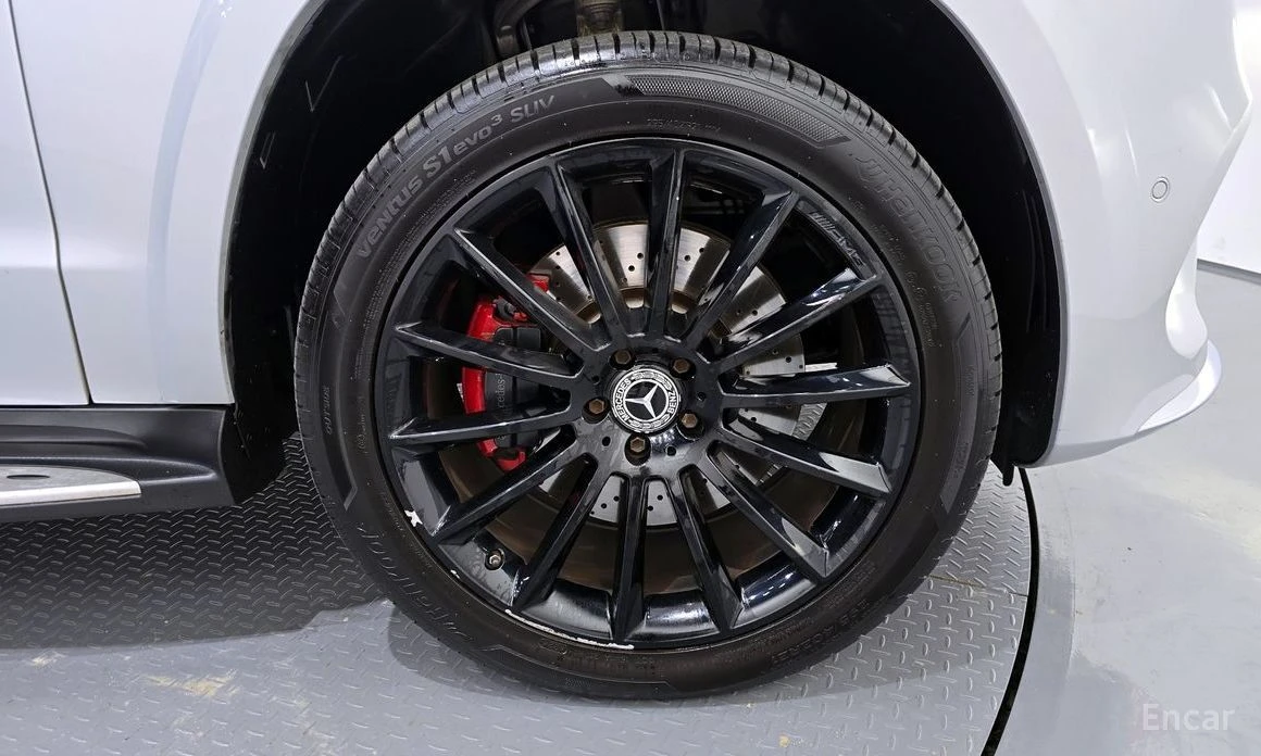 Mercedes-Benz GLS 500  - изображение 5