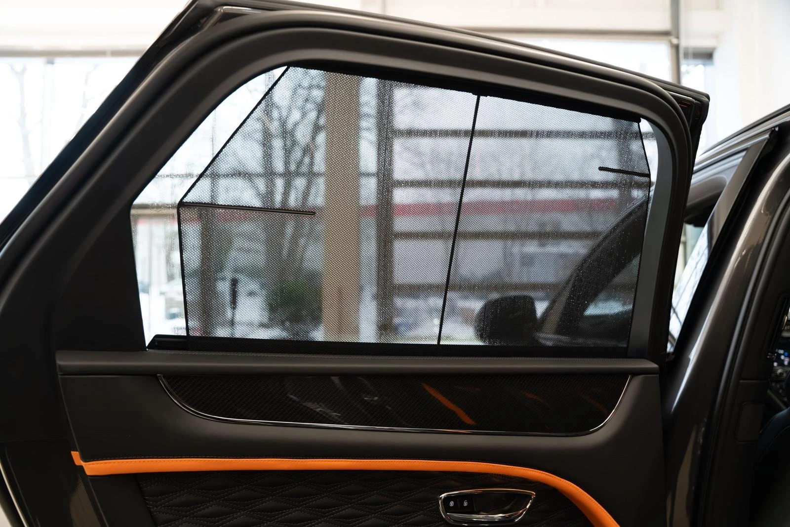 Bentley Bentayga SPEED/NEW MODEL/CERAMIC/NAIM/CARBON/PANO/ | Mobile.bg � ����������� 15