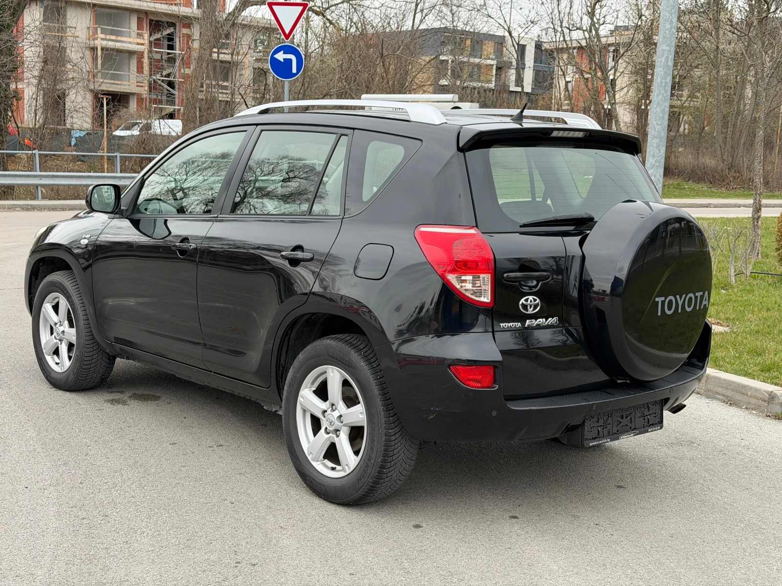 Toyota Rav4 D-4D-4x4-NAVI-6�� | Mobile.bg � ����������� 5