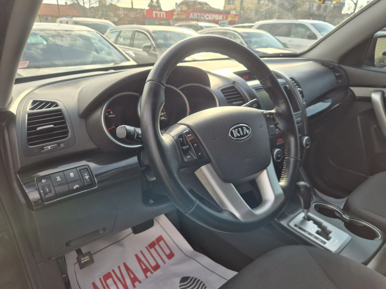 Kia Sorento 2.2D-197кс-AUTOMATIC, снимка 7 - Автомобили и джипове - 54150477