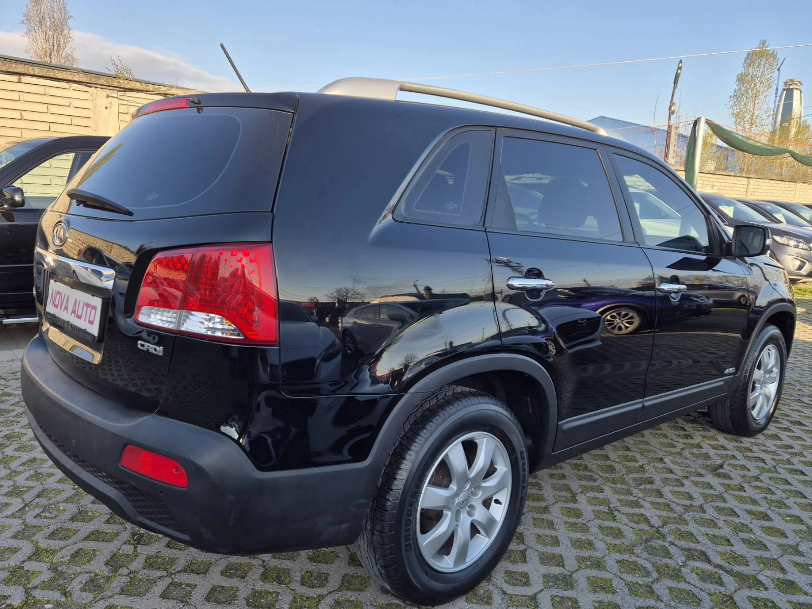 Kia Sorento 2.2D-197кс-AUTOMATIC, снимка 4 - Автомобили и джипове - 54150477