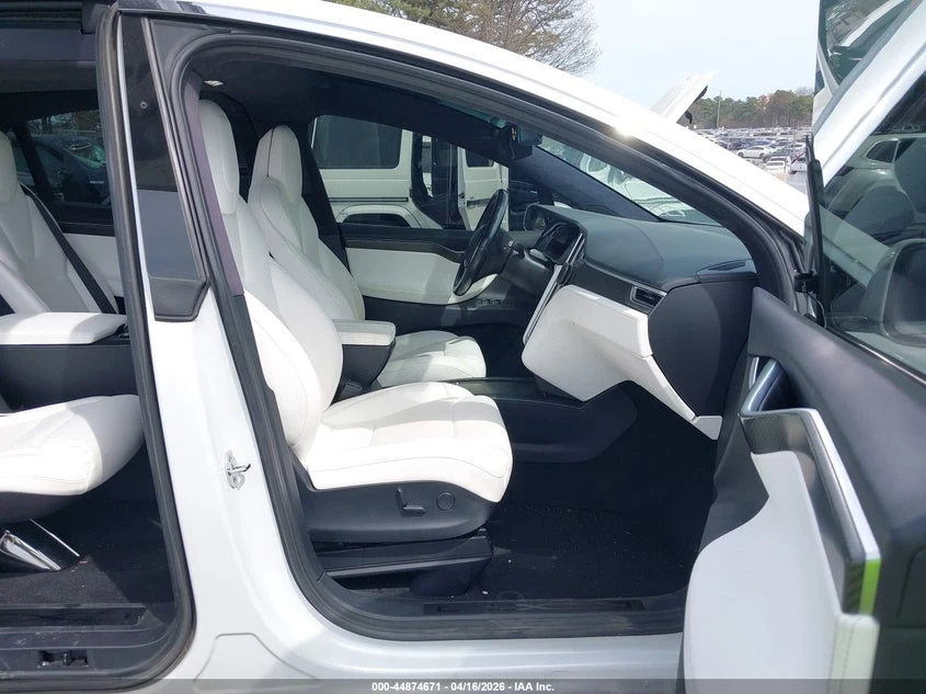 Tesla Model X 75D AWD, снимка 5 - Автомобили и джипове - 54310803