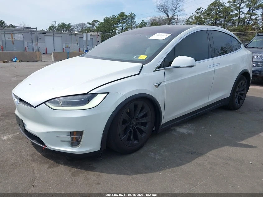 Tesla Model X 75D AWD, снимка 6 - Автомобили и джипове - 54310803