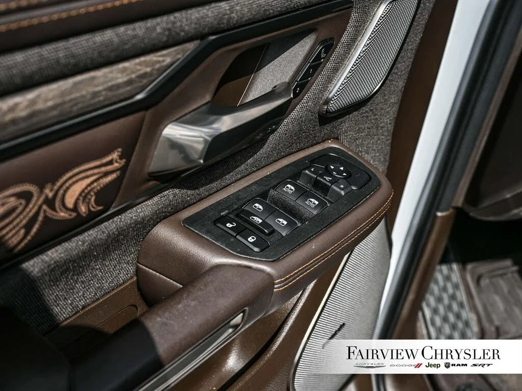 Dodge RAM 1500 Limited Longhorn Crew Cab 4WD, снимка 17 - Автомобили и джипове - 54611728
