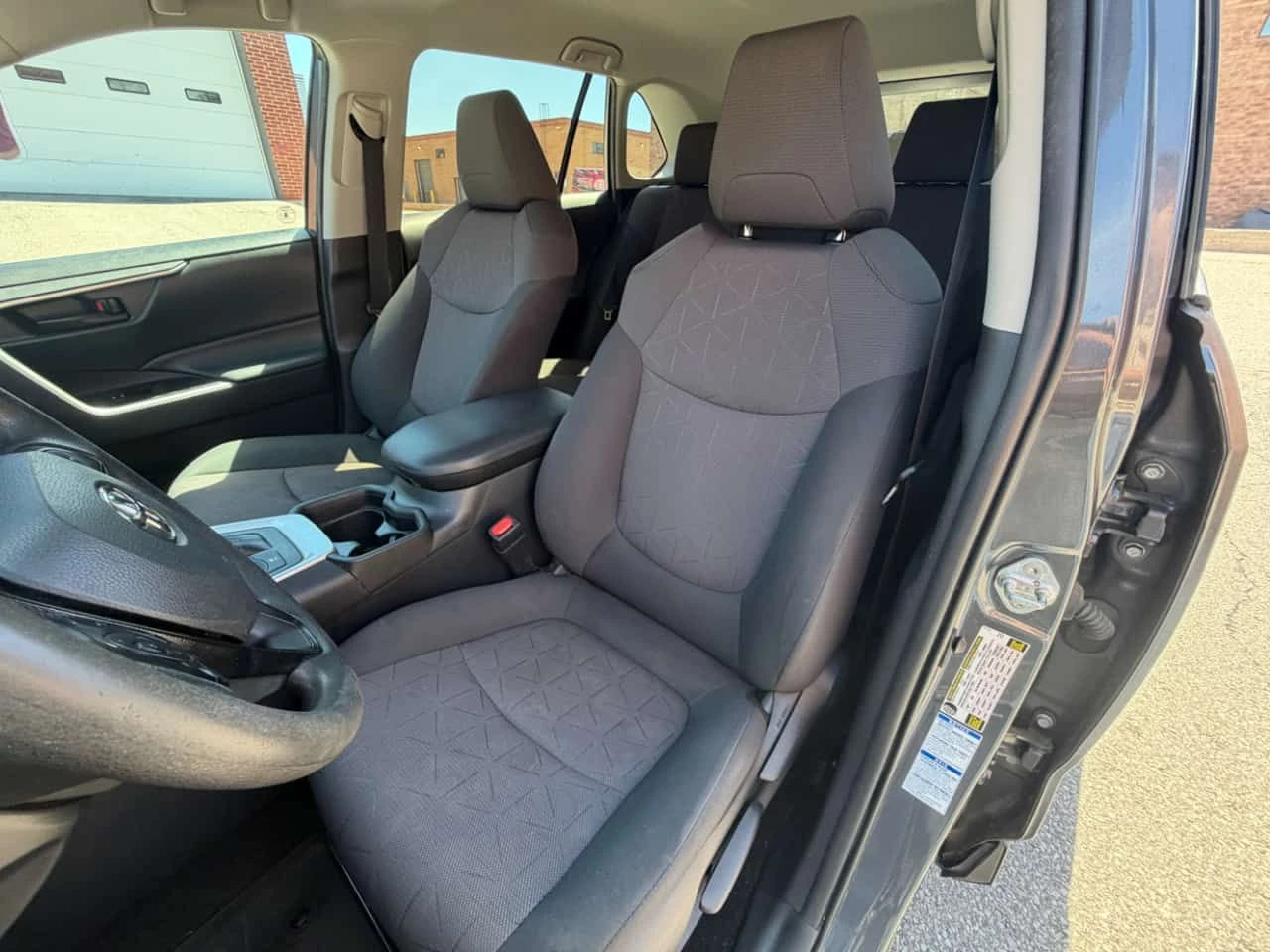 Toyota Rav4 * Hybrid LE * CARFAX * ЦЕНА ДО БГ, снимка 7 - Автомобили и джипове - 55082173