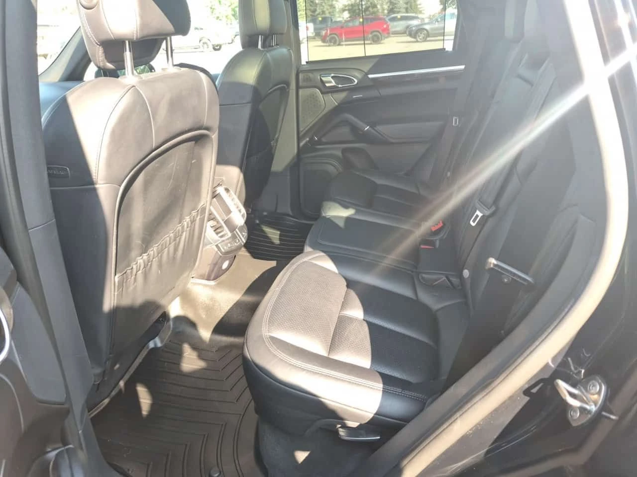 Porsche Cayenne * DIESEL * CARFAX * , снимка 11 - Автомобили и джипове - 55500441
