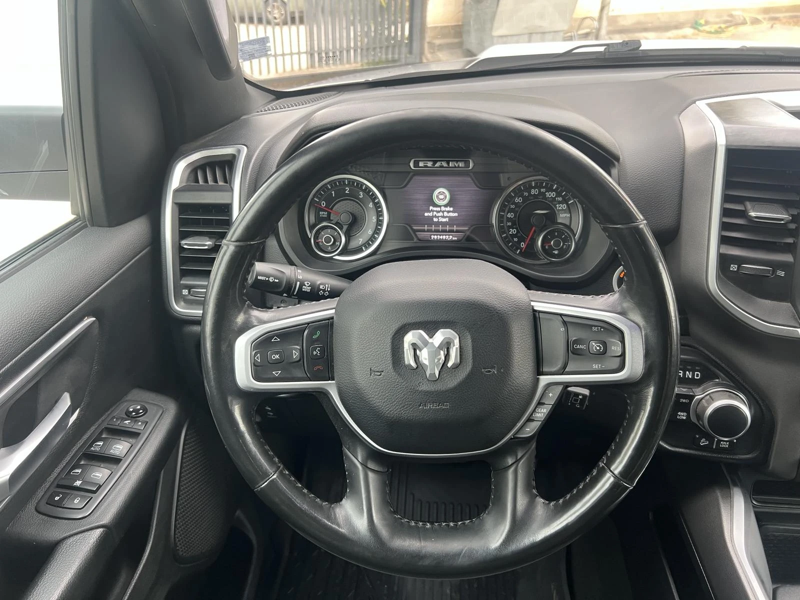 Dodge RAM 1500 5.7 HEMI 4x4 BigHorn , снимка 13 - Автомобили и джипове - 56706368