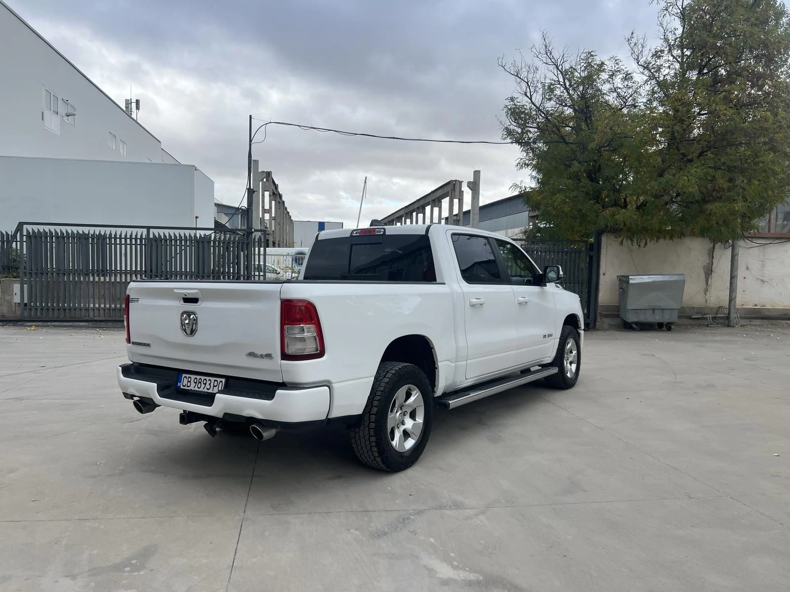 Dodge RAM 1500 5.7 HEMI 4x4 BigHorn , снимка 6 - Автомобили и джипове - 56706368