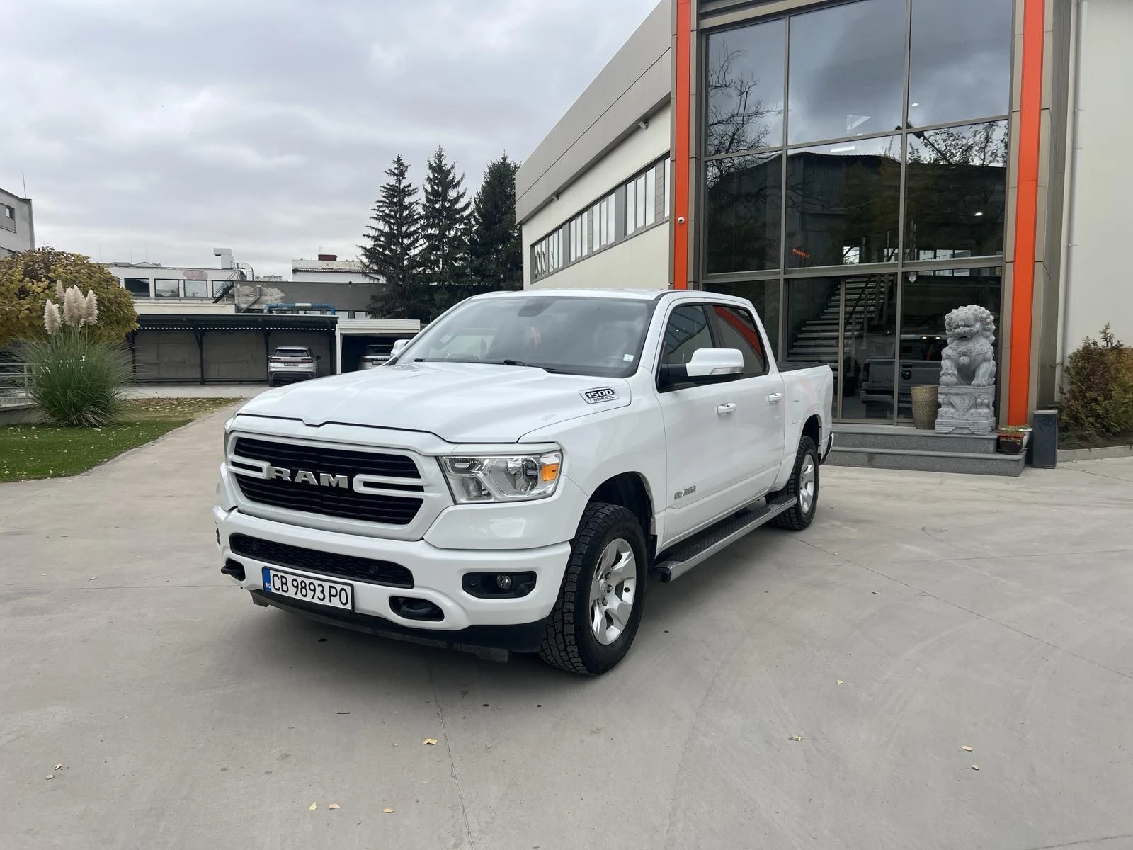 Dodge RAM 1500 5.7 HEMI 4x4 BigHorn 
