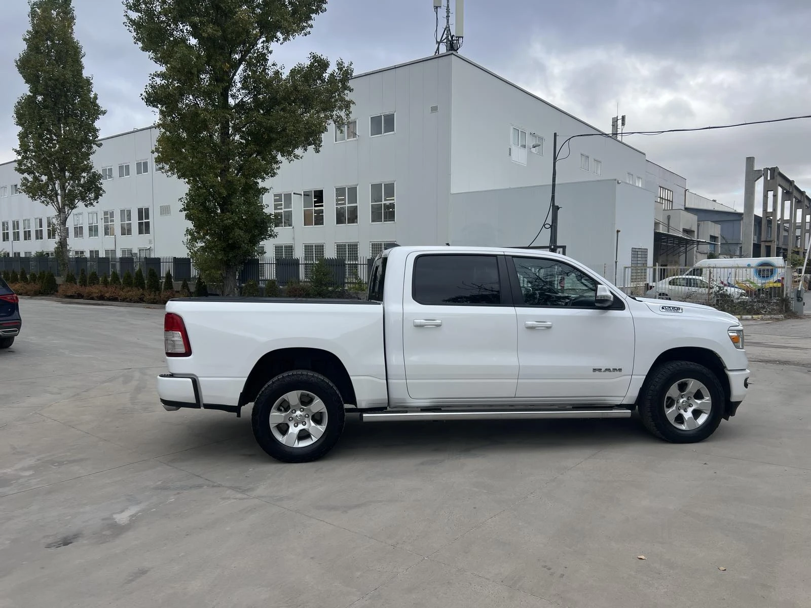 Dodge RAM 1500 5.7 HEMI 4x4 BigHorn , снимка 7 - Автомобили и джипове - 56706368