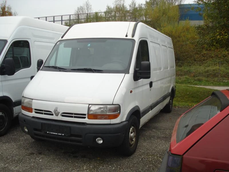 Renault Master 2.5dci,2,8dti, снимка 1 - Бусове и автобуси - 35432518