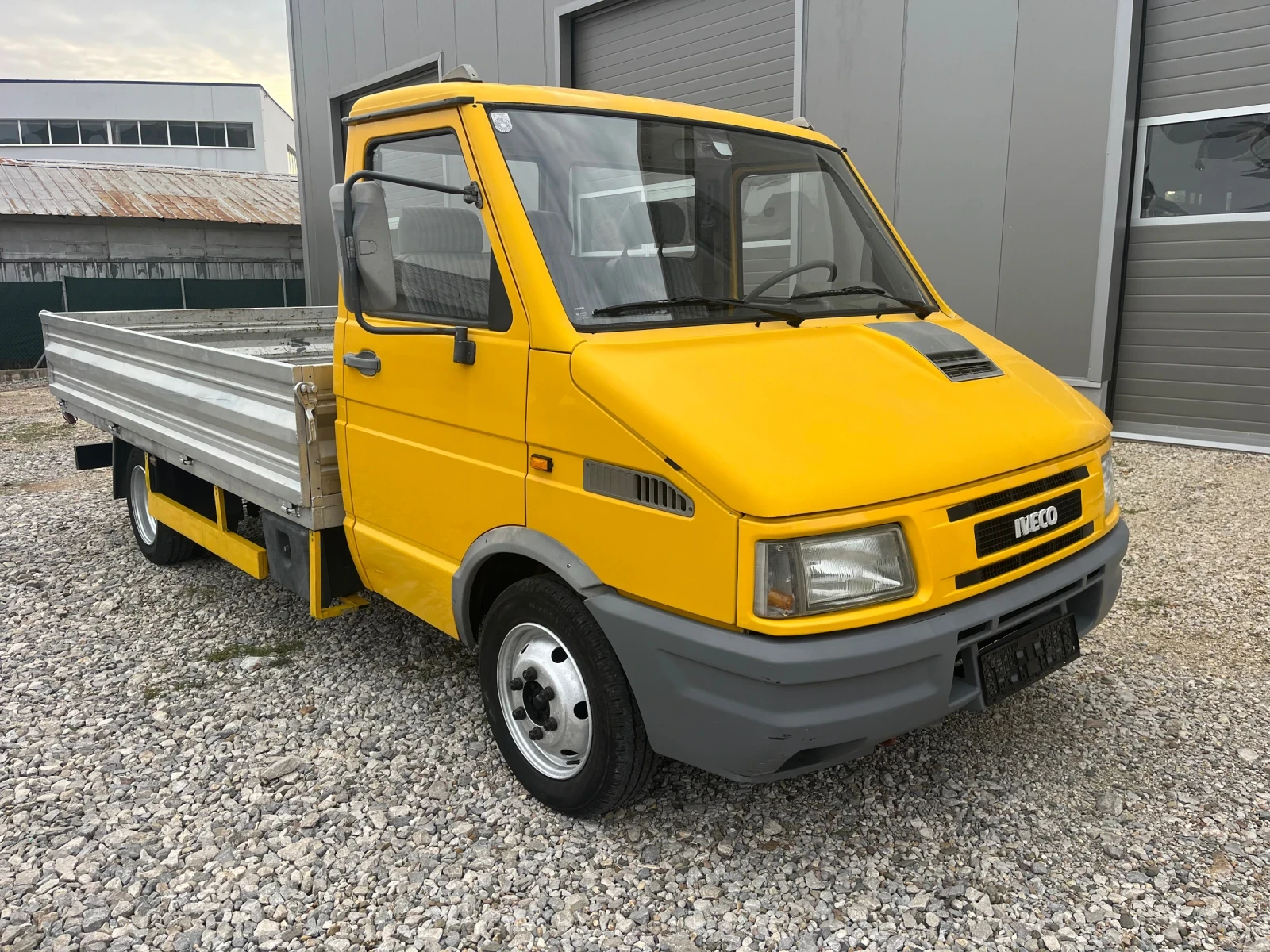 Iveco 3510 2.5TD 82 хил км за багер, снимка 1