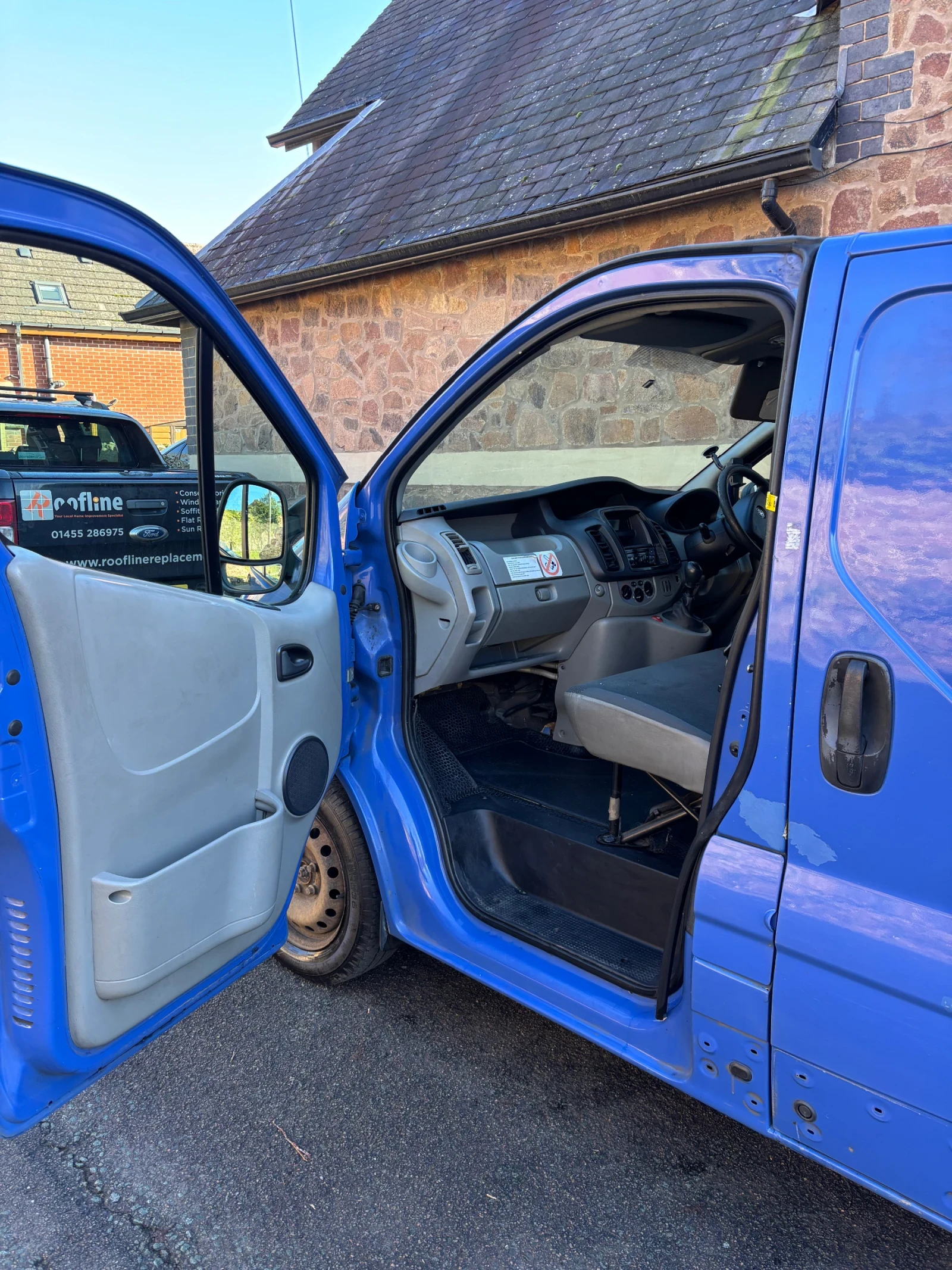 Opel Vivaro  - изображение 10