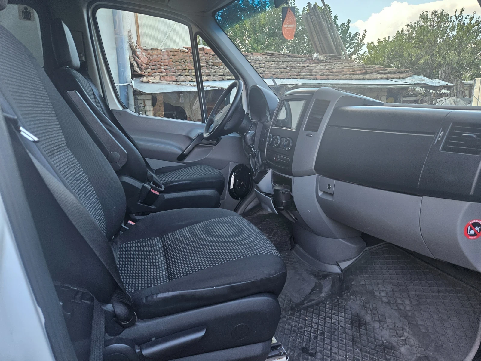 Mercedes-Benz Sprinter 211 211 - изображение 9
